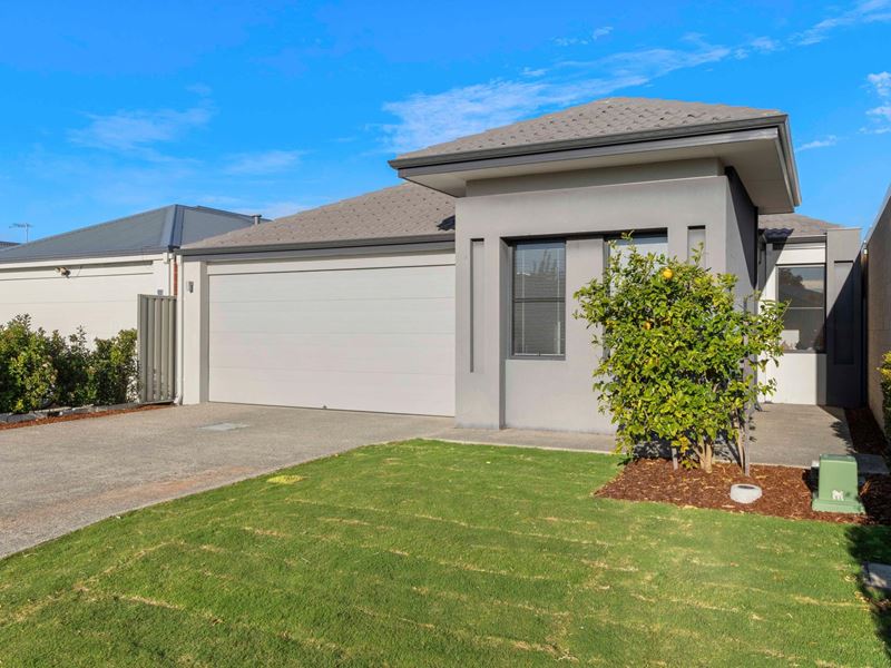 9 Torquata Street, Piara Waters WA 6112