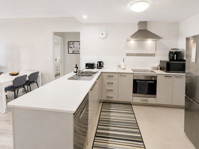12/20 The Crescent, Midland WA 6056