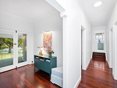 20 Davies Road, Dalkeith WA 6009