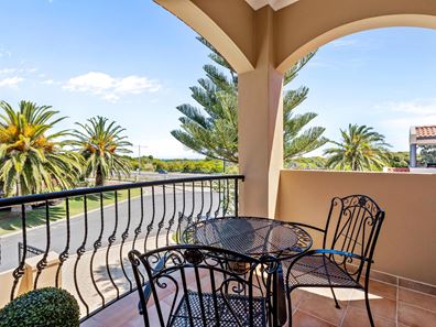26 Cronulla Place, Hillarys WA 6025