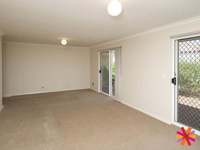 2/144 Gwenyfred Road, Kensington WA 6151