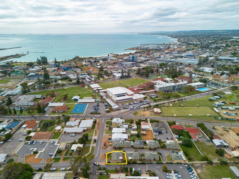 5/9 Holland Street, Geraldton WA 6530