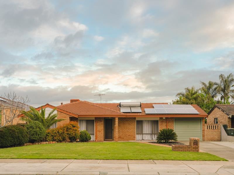 23 Swanley Street, Marangaroo WA 6064