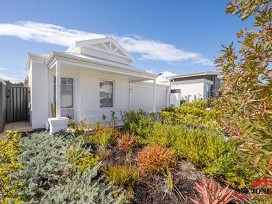 23 Cristianos Road, Mindarie WA 6030