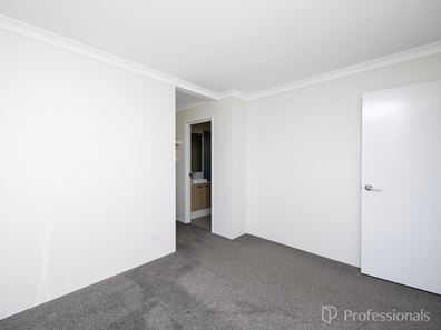 17 Reflection Boulevard, Jindalee WA 6036