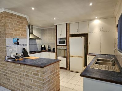 9 Fitzhardinge Street, Exmouth WA 6707