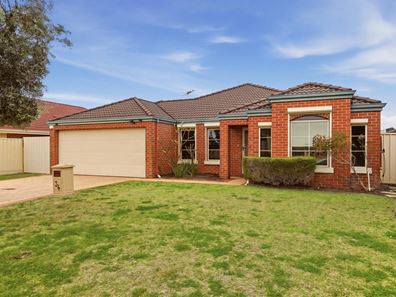 34 Grove St, Shoalwater WA 6169