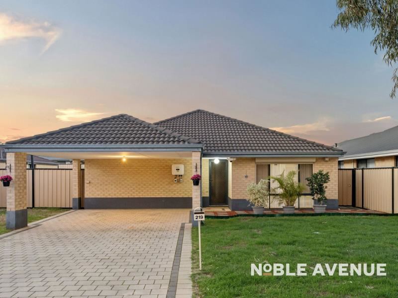 219 Golf Links Drive, Carramar WA 6031