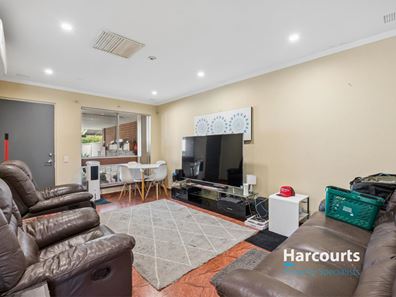 16B Bushy Rd, Spearwood WA 6163