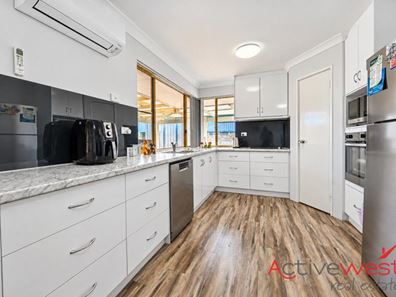 10B Onedin Court, Wandina WA 6530