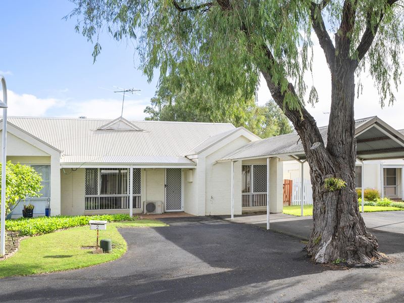 2/33 Davies Way, West Busselton WA 6280