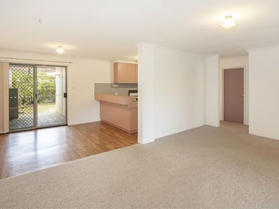 2/33 Davies Way, West Busselton WA 6280