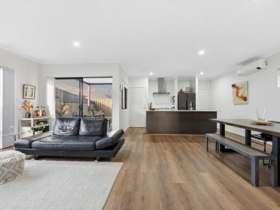 22 Cosmic Rise, Landsdale WA 6065