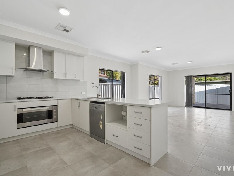 1C Burnley Street, Thornlie WA 6108