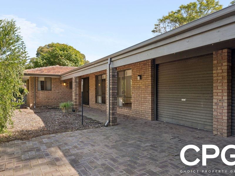 4 Boonooloo Court, Kalamunda