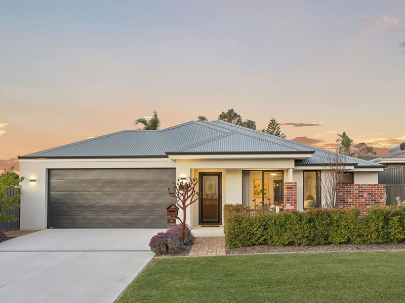 12 Leonard Way, Spearwood WA 6163