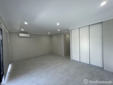 13 Ironstone Lane, Coodanup WA 6210