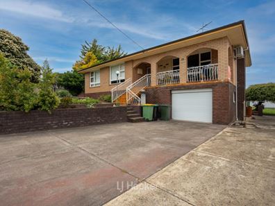 32 Bucktin Street, Collie WA 6225
