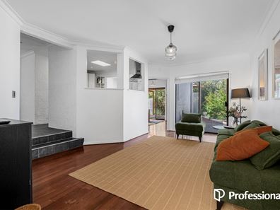 26 Benbullen Blvd, Kingsley WA 6026
