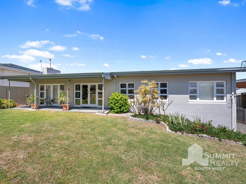 65 Pratt Road, Eaton WA 6232