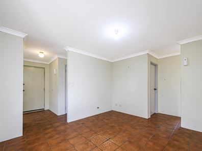 13/11 Firetail Place, Kenwick WA 6107
