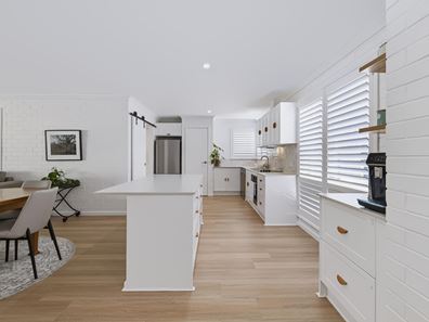 1A Black Swan Drive, West Busselton WA 6280