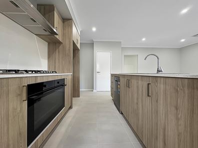 48 Bulgalla Way, Henley Brook WA 6055