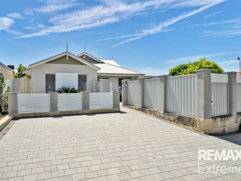 7 Edgeworth Circuit, Tapping WA 6065