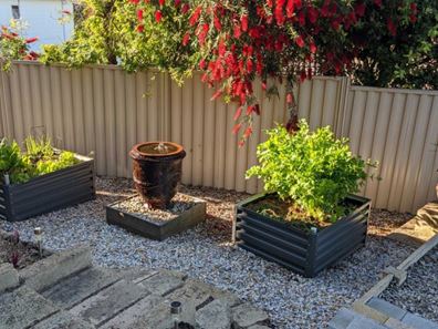 2 Lewis Place, Withers WA 6230
