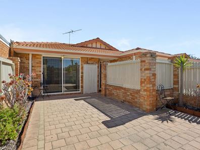 1/3 Emma Court, Currambine WA 6028