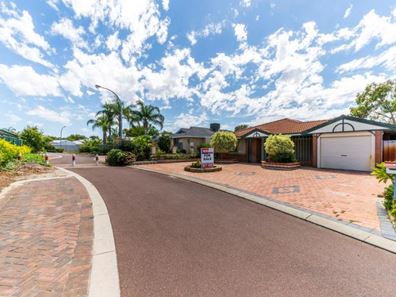 49 Wyperfeld Gardens, Ballajura WA 6066