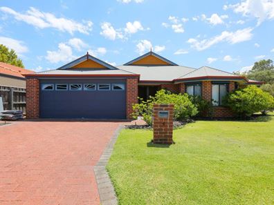 4 Perth Place, Canning Vale WA 6155