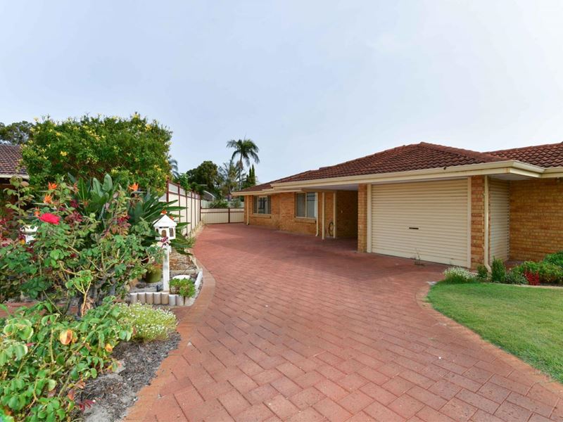 13A Townson Place, Leeming WA 6149