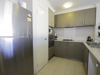 18/4 Jacana Pde, Ballajura WA 6066