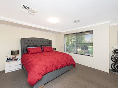 183 Currie Street, Warnbro WA 6169