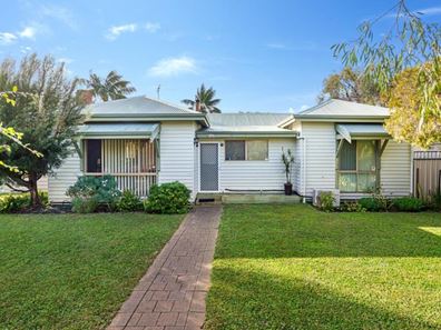 13 Earnshaw Road, West Busselton WA 6280