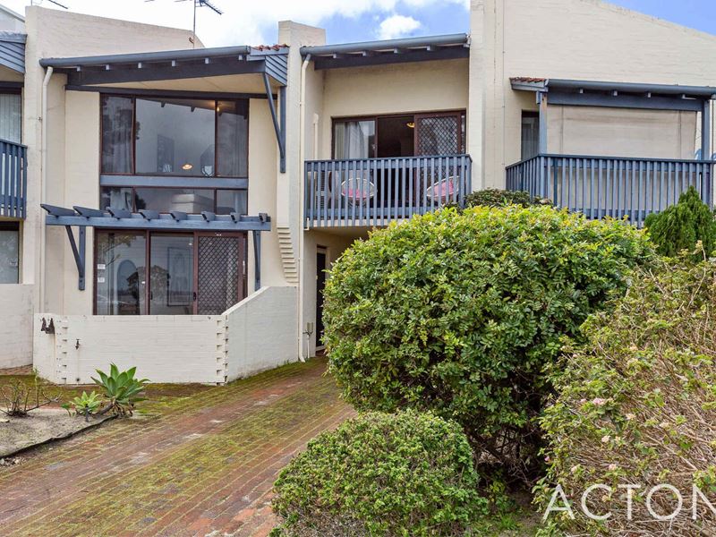 2/107 Melville Parade, Como
