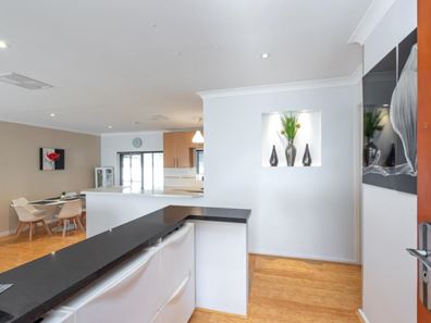 8 Glenunga Way, Craigie WA 6025