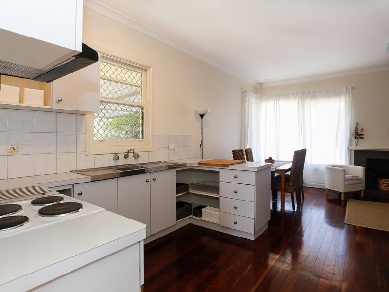 16 Counsel Road, Coolbellup