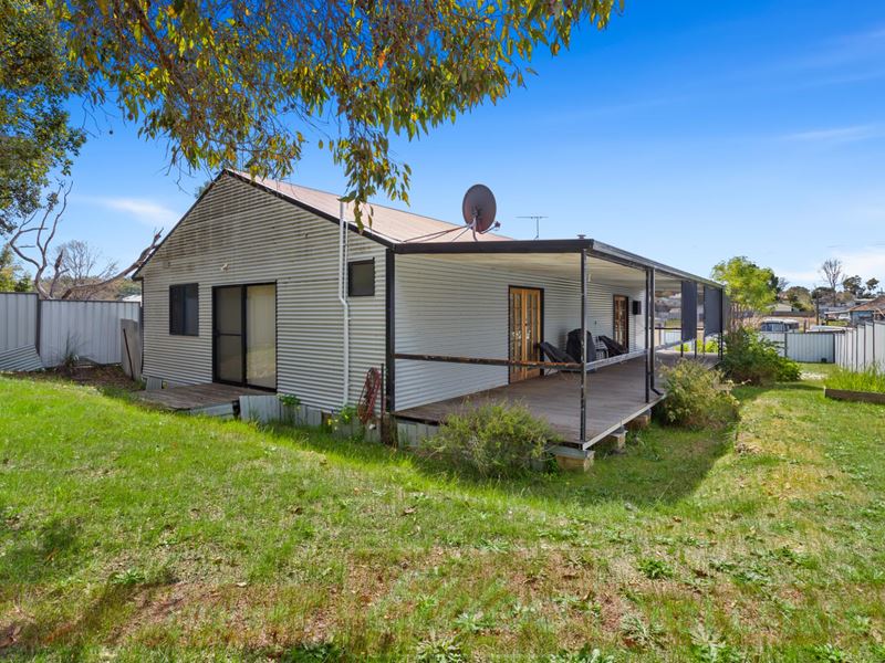 23 Irwin Street, Collie