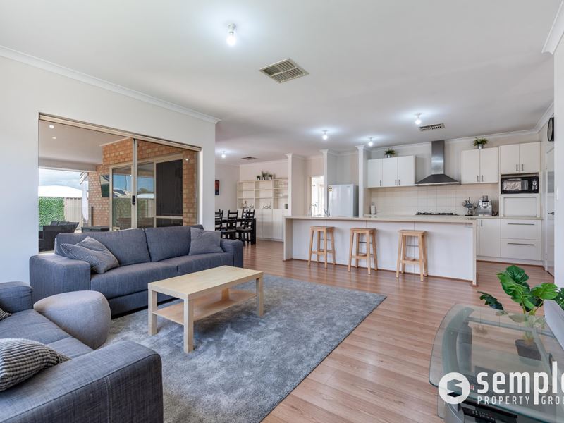 12 Moonah Way, Hammond Park