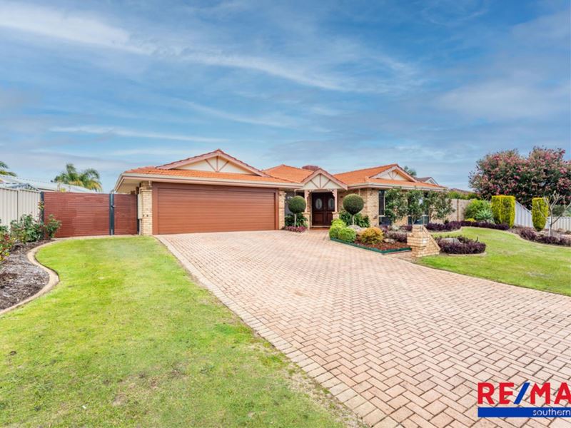 28 Heatherlea Parkway, Leeming WA 6149