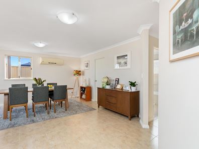 4/28 Riverina Parade, Lake Coogee WA 6166