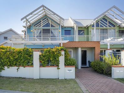 6/2 Albenga Place, Secret Harbour WA 6173