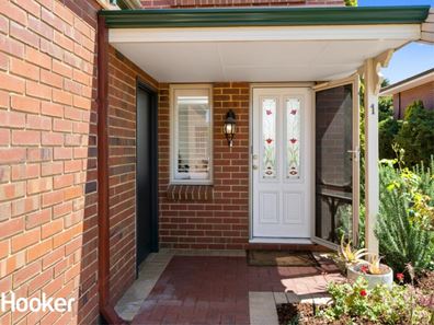 1/13 Kitchener Road, Melville WA 6156