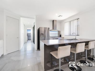 5 Verona Road, Piara Waters WA 6112