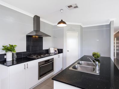4 Colonial Boulevard, Baldivis WA 6171