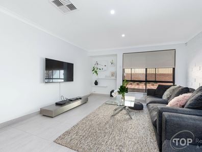 36 Hillock Circle, Leeming WA 6149