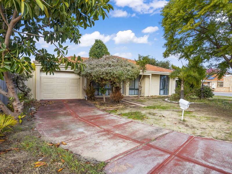 2 Carlsbad Court, Ballajura WA 6066