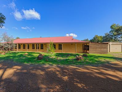 143 Santa Gertrudis Drive, Lower Chittering WA 6084